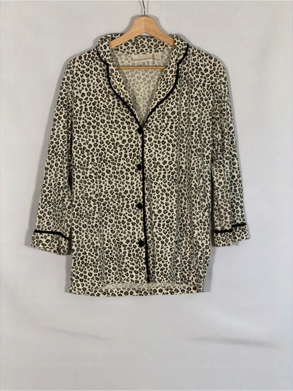 Victoria's Secret Leopard Print 100% Cotton Pajama Top XS Button Front Piped